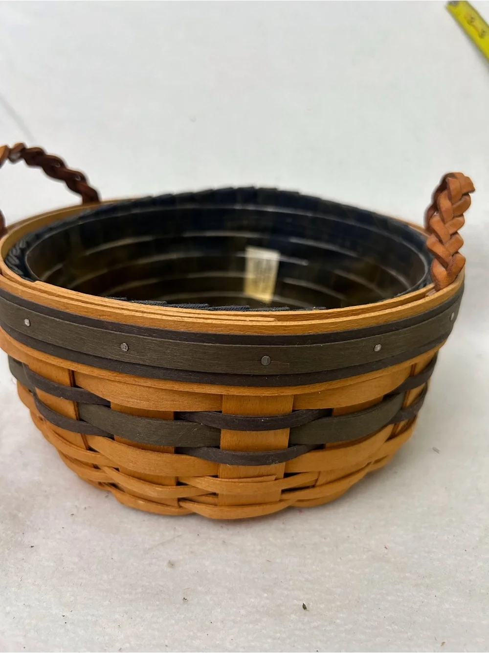 Longaberger 1998 Collectors Club Renewal Basket